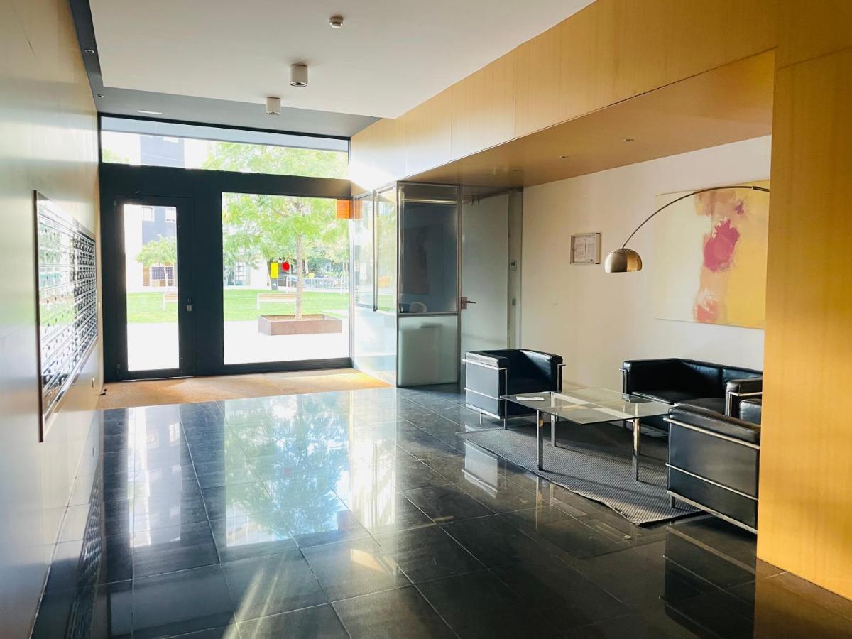 Fira De Barcelona City View Apartment With Garage Parking L'Hospitalet de Llobregat Exterior foto